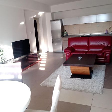 Central Lux Apartment Skopje Ngoại thất bức ảnh
